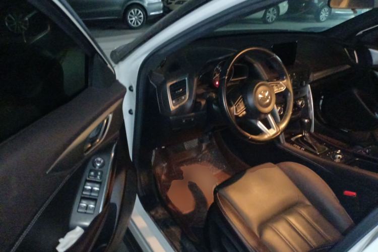 Used Mazda CX-4 2018 2.0L Automatic Two-Wheel Drive Blue Sky Premium Upgrade Version China VI Standard
