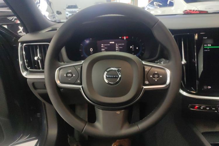 Used Volvo S60 2023 B4 Zhiyi Luxury Edition