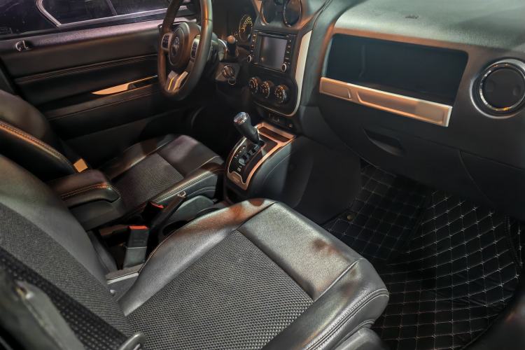 Used  Compass (Import) 2014 Revised Version 2.4L Four-Wheel Drive Comfort Edition