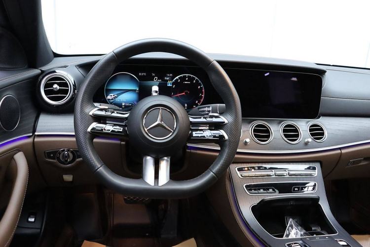 Used Mercedes-Benz E-Class 2023 E 260 L Sport 4MATIC
