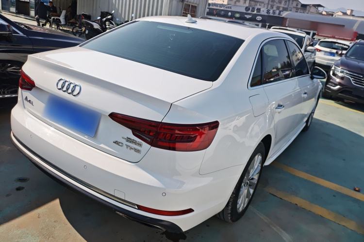 Used Audi A4L 2019 40 TFSI Ambition Version China V
