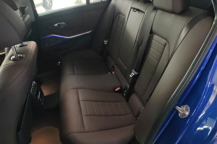 Used BMW 3 Series 2020 325i M Sport Night Edition package
