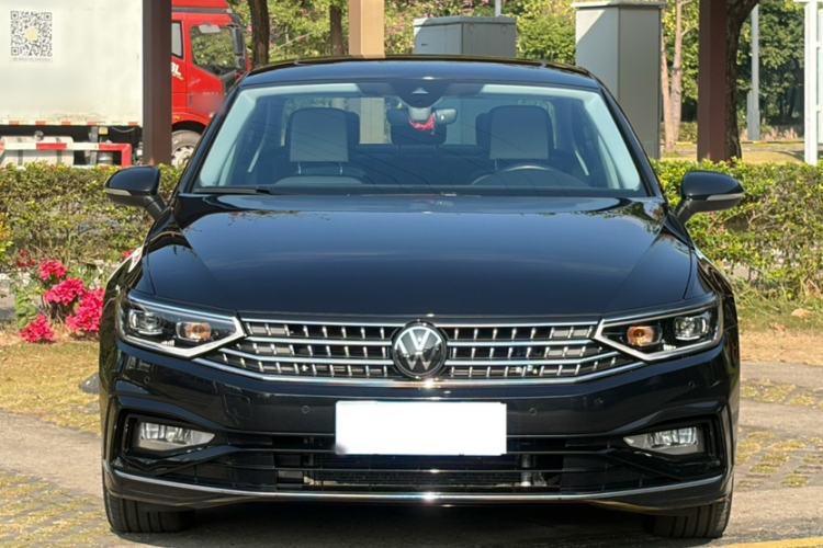 Used Volkswagen Magotan 2023 2 Million Units Commemorative Edition 330TSI DSG Luxury Version
