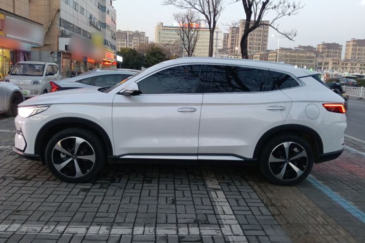 Used BYD Song PLUS New Energy 2021 EV Flagship Model

