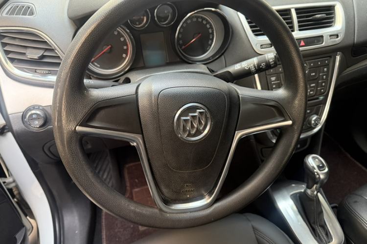 Used Buick Encore 2015 1.4T Automatic Two-Wheel Drive Urban Elite Version
