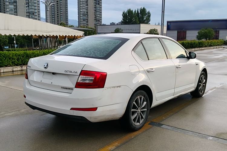 Used Skoda Octavia 2017 1.6L Automatic Chuanxing Edition
