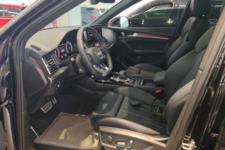 Used Audi Q5L 2025 40 TFSI Luxury Dynamic Edition
