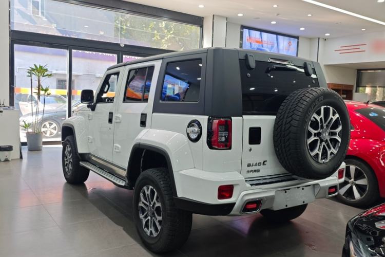 Used BAIC Off-Road BJ40 2024 2.0T Urban Hunter Honor Edition
