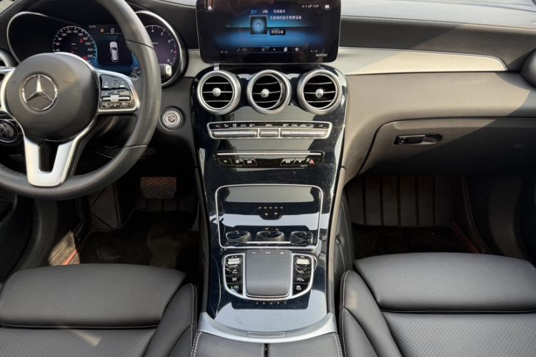 Used Mercedes-Benz GLC 2021 GLC 260 L 4MATIC Dynamic Edition
