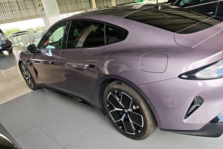 Used  SU7 2024 Rear-Drive Ultra-Long Range Advanced Pro-Level Intelligent Driving Version
