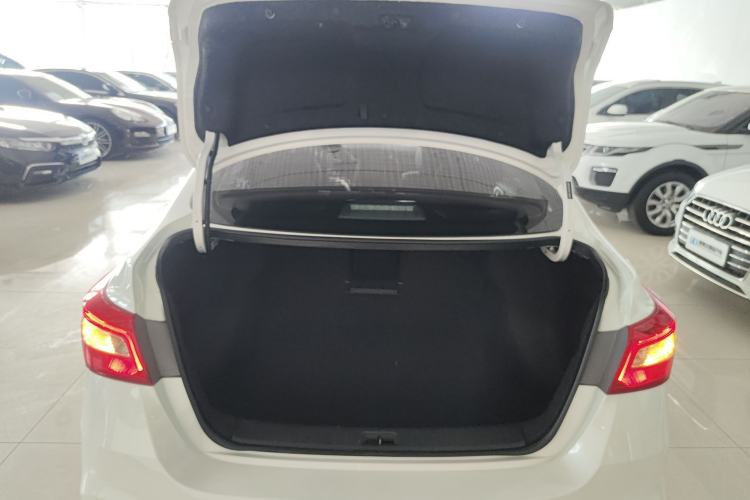 Used Nissan Sylphy 2019 1.6XV CVT Smart Connect Luxury Edition China VI Standard
