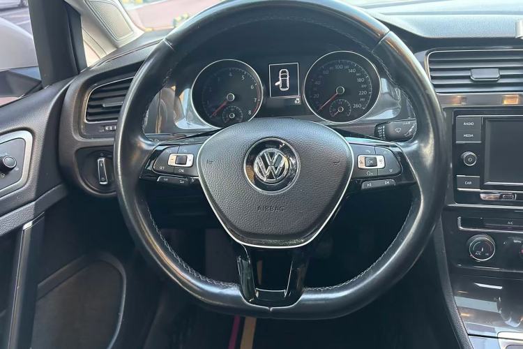 Used Volkswagen Golf 2018 230TSI Automatic Comfort Model
