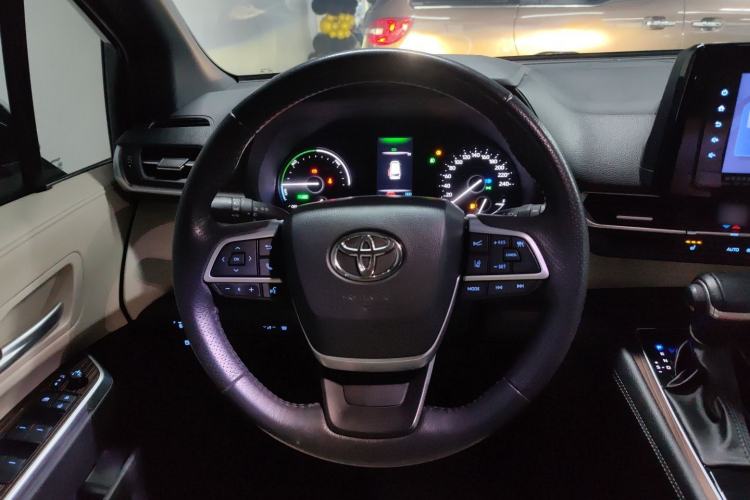 Used Toyota Sienna 2021 2.5L Hybrid Luxury Edition
