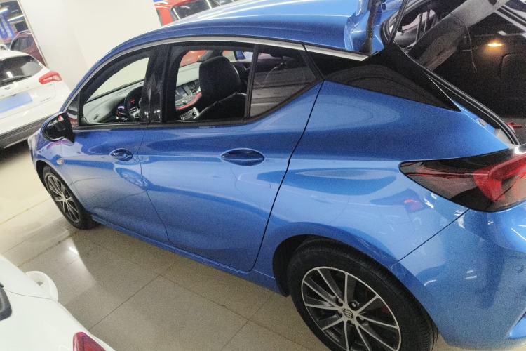 Used Buick Verano 2016 Hatchback GS 20T Dual-Clutch Passionate Sporty Model
