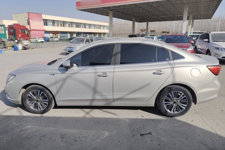 Used Roewe i5 2019 1.5L Manual 4G Connect Leehao Flagship Edition
