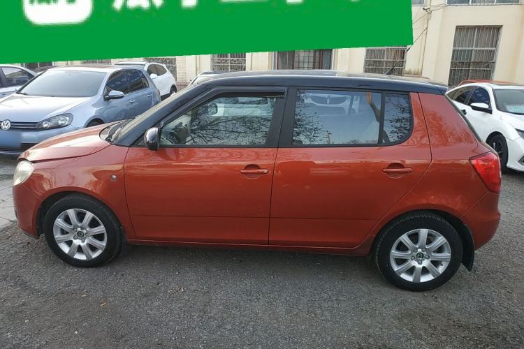 Used Skoda Fabia 2011 1.4L Automatic Crystal Edition
