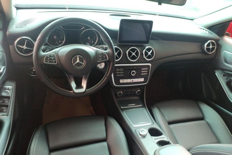 Used Mercedes-Benz GLA 2017 GLA 200 Fashion Model
