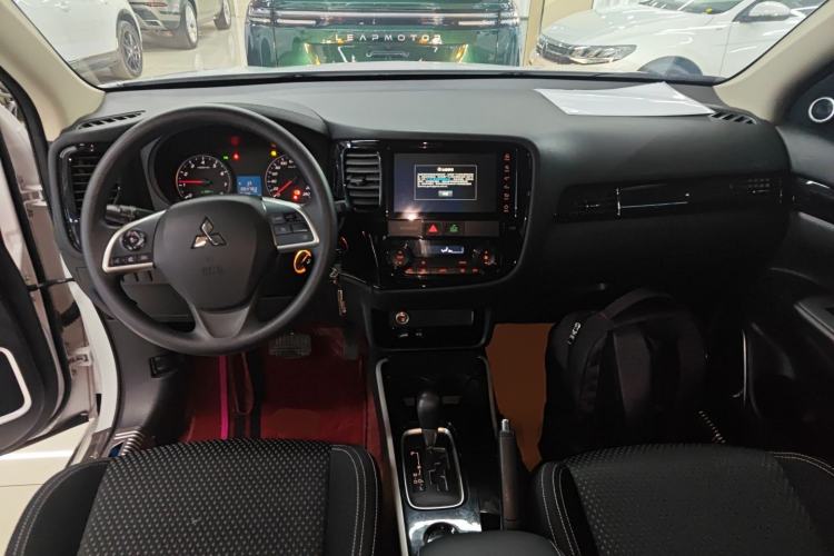 Used Mitsubishi Outlander 2021 2.0L Two-Wheel Drive Comfort Edition 5 Seats