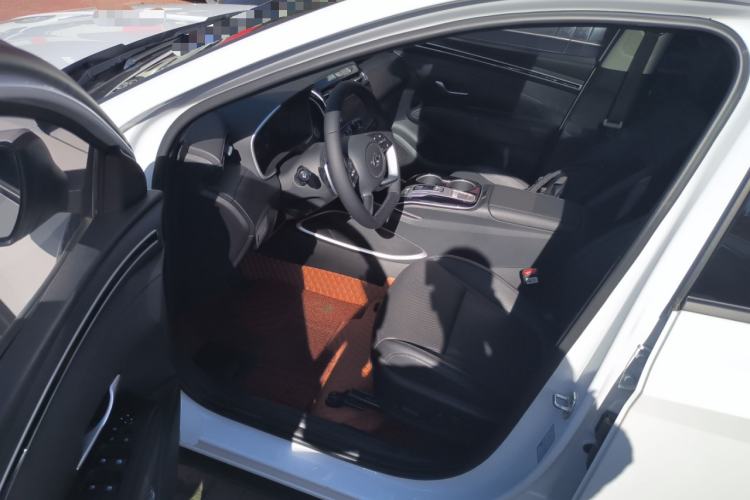 Used Hyundai Tucson 2023 Tucson L 1.5T Automatic Two-Wheel Drive DLX Luxury Edition
