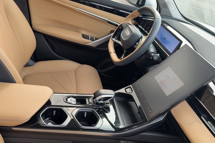 Used Geely Auto FX11 2023 1.5TD DCT Prestige Edition
