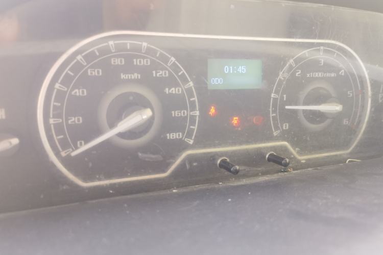 Used SAIC MAXUS Xintu V80 2021 2.0T Manual Classic City Delivery King Long Wheelbase Mid-Roof 3 Seats
