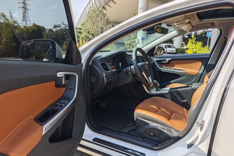 Used Volvo S60 2019 S60L Facelift T5 Intelligent Advanced Edition