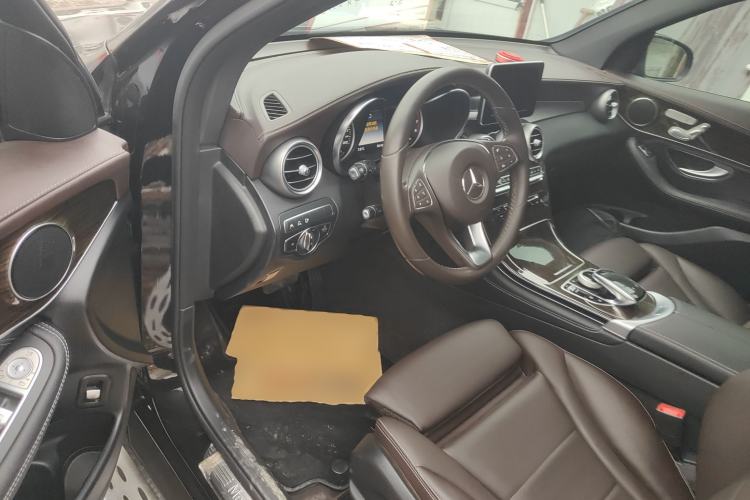 Used Mercedes-Benz GLC 2018 GLC 260 4MATIC Luxury Model