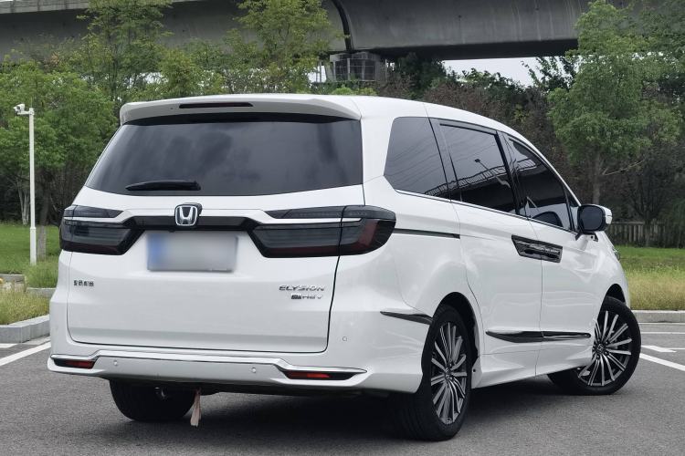 Used Honda Elysion 2022 2.0L eHEV Luxury Edition