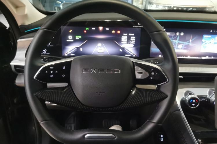 Used  Lingyun 2024 300T Two-Wheel Drive Starlight Edition
