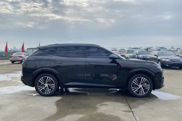 Used Lynk & Co 08 EM-P 2023 120km Long-Range Pro