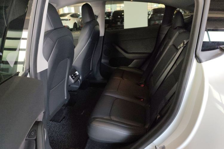 Used Tesla Model Y 2021 Long-Range All-Wheel-Drive Version