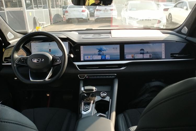 Used Geely Auto Monjaro L 2024 2.0TD High-Power Automatic Two-Wheel Drive Skyline Edition
