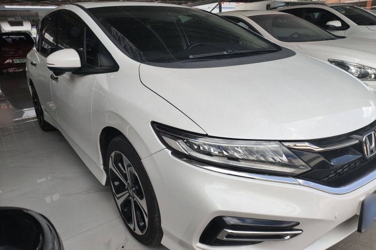 Used Honda Jade 2017 210 TURBO CVT Luxury Edition 5 Seats
