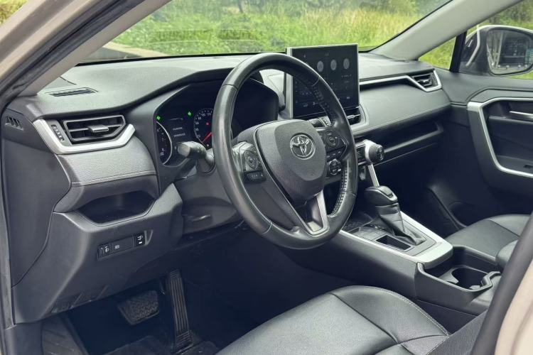 Used Toyota Wildlander 2021 2.0L CVT Two-Wheel Drive Luxury Edition
