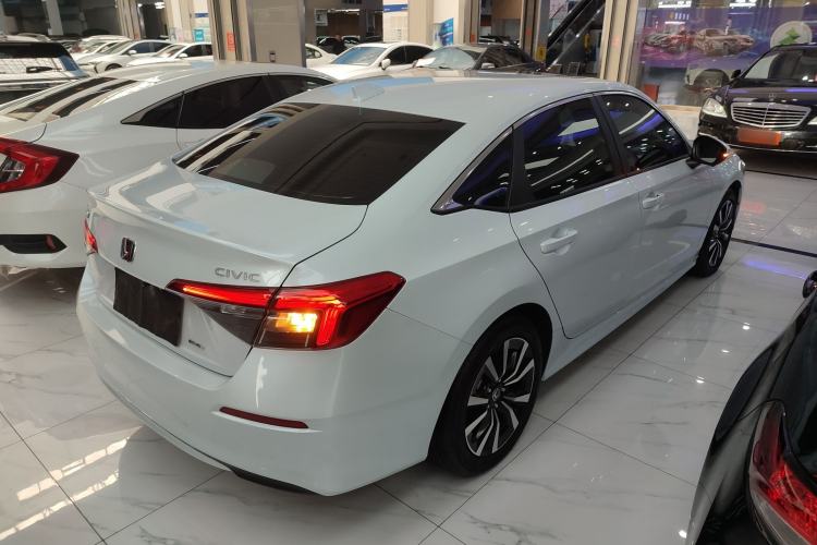 Used Honda Civic 2023 2.0L eHEV Pioneer Edition
