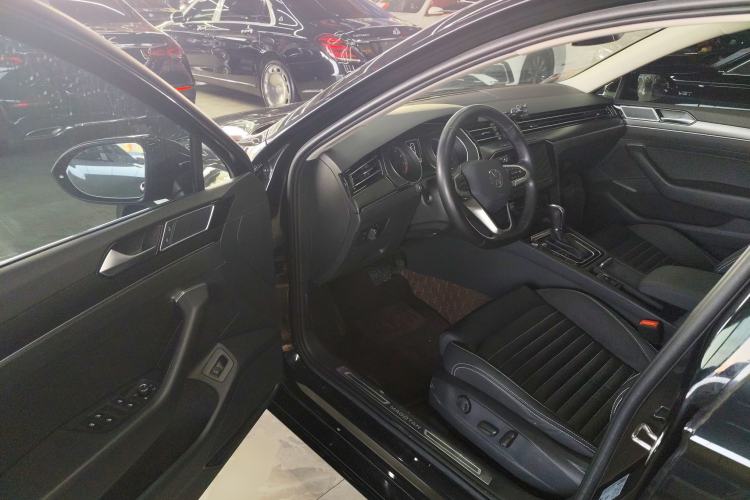 Used Volkswagen Magotan 2020 330TSI DSG Leading Model
