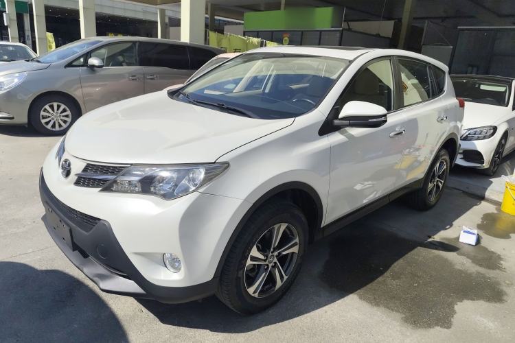 Used Toyota RAV4 2015 2.0L CVT Four-Wheel Drive New Edition

