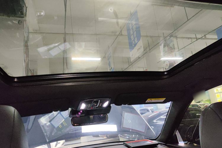 Used GAC Trumpchi GS8 2022 Linghang Series 2.0 TGDI Two-Wheel-Drive Luxury Smart Connectivity Version (7 Seats)
