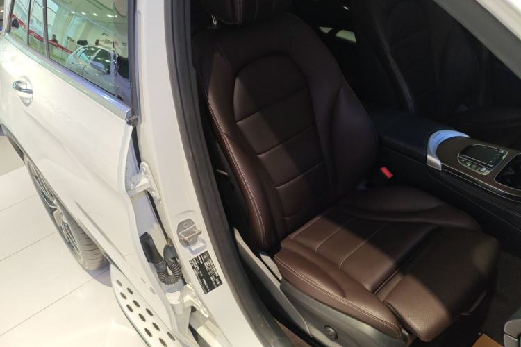 Used Mercedes-Benz GLC 2020 Facelift GLC 300 L 4MATIC Dynamic Edition
