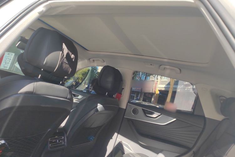 Used Hongqi HS5 2023 2.0T Four-Wheel Drive Flagship Pro Edition
