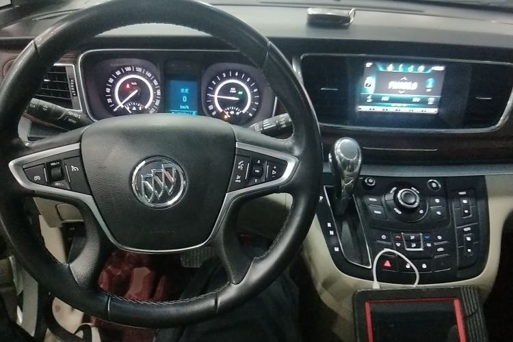 Used Buick GL8 2018 28T Luxury Model China VI Standard
