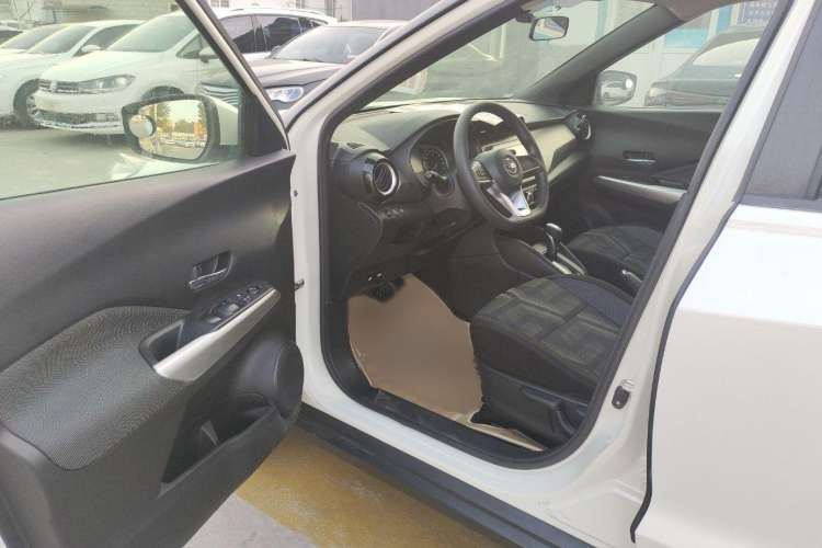 Used Nissan Kicks 2017 1.5L CVT Cool Enjoy Edition
