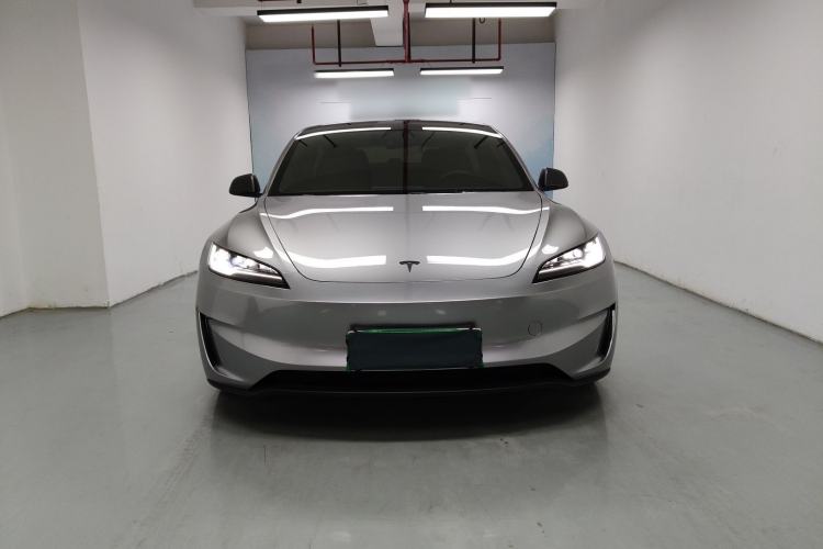 Used Tesla Model 3 2023 Long-Range All-Wheel-Drive Version
