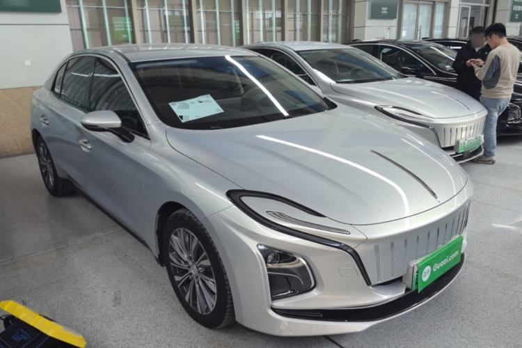 Used Hongqi E-QM5 2022 431 km Charge & Enjoy Edition