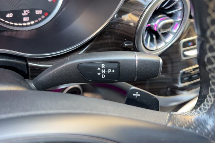 Used Mercedes-Benz V-Class 2018 V 260 Avantgarde Edition China VI