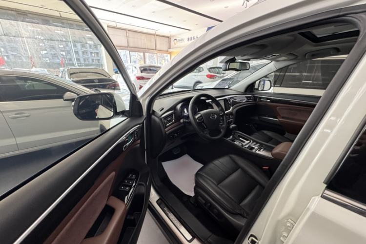 Used GAC Trumpchi GS8 2017 320T Two-Wheel Drive Luxury Smart Connectivity Version (7 Seats)