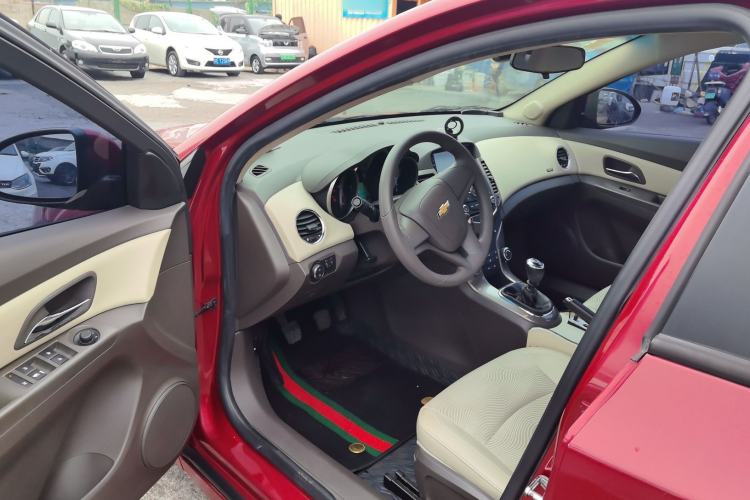 Used Chevrolet Cruze 2015 1.5L Classic SE MT
