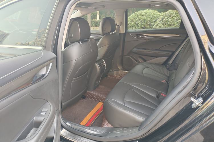 Used Buick LaCrosse 2019 28T Luxury Model
