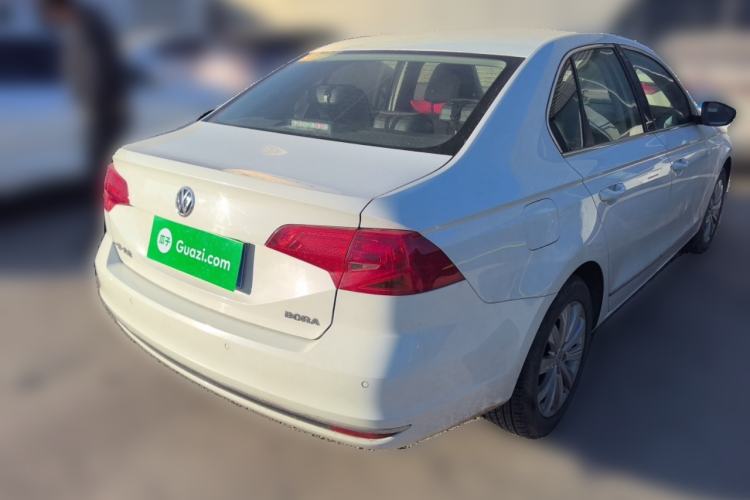 Used Volkswagen Bora 2016 1.6L manual Comfort trim level
