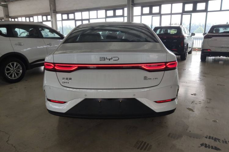 Used BYD Qin PLUS 2025 DM-i Smart Drive 55KM Leading Model
